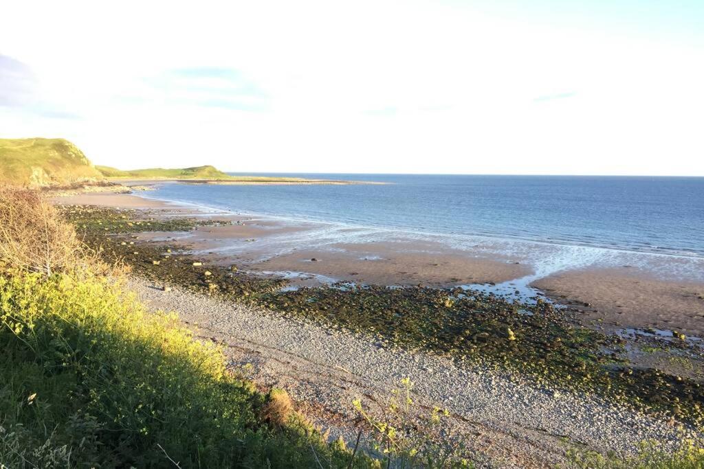 Cosy, Coastal Retreat With A Large Garden Villa Monreith Eksteriør bilde