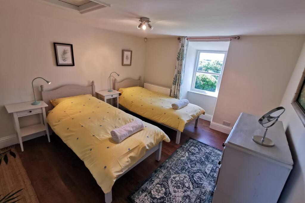 Cosy, Coastal Retreat With A Large Garden Villa Monreith Eksteriør bilde